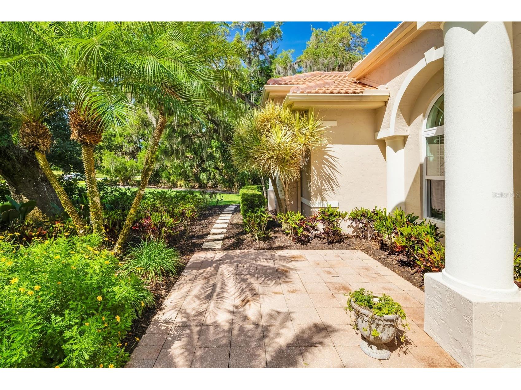 2660 Dick Wilson Drive Sarasota FL 34240 A4690365 image5