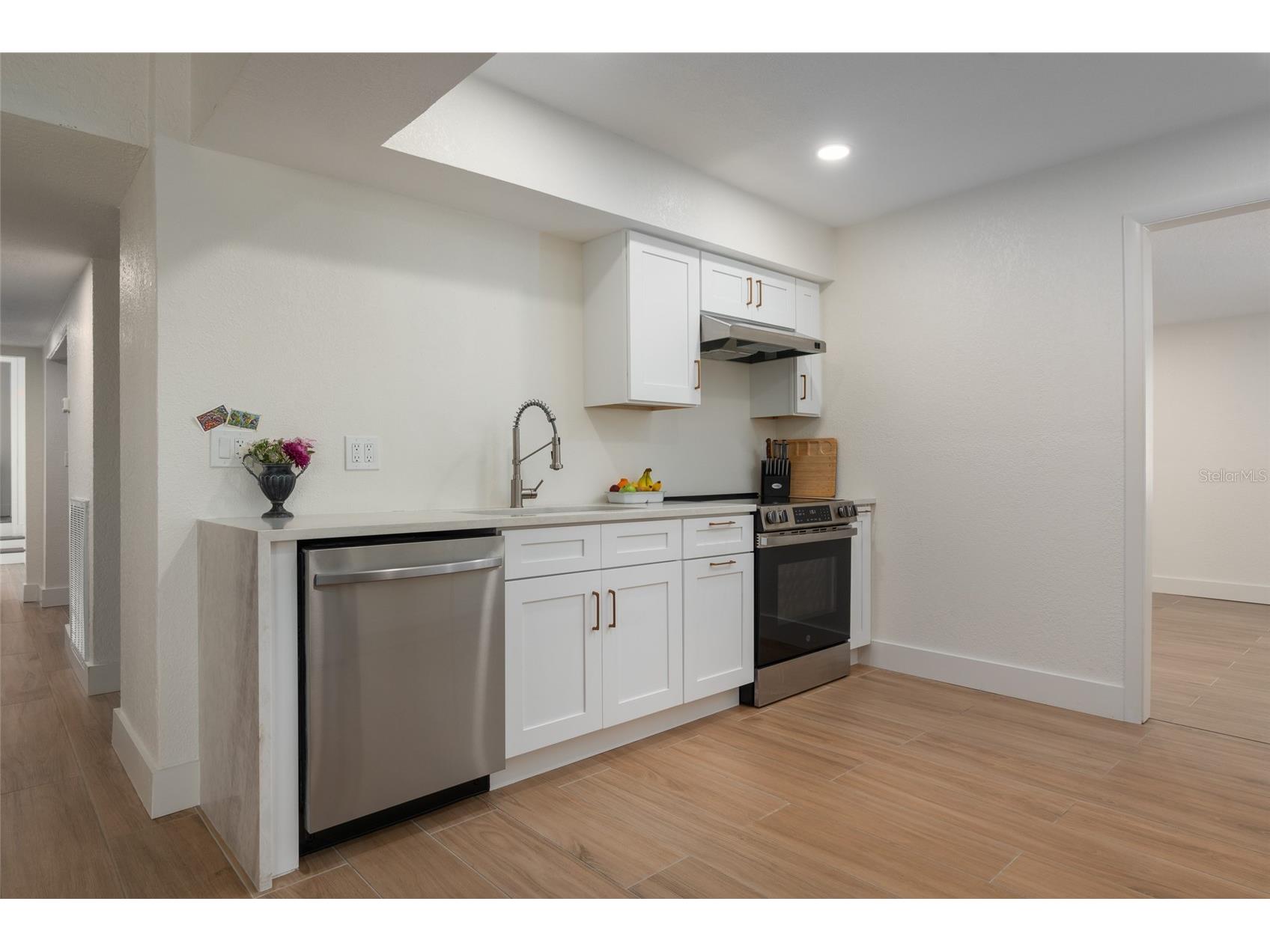 2660 Fairway Avenue S Saint Petersburg FL 33712 TB8493759 image10
