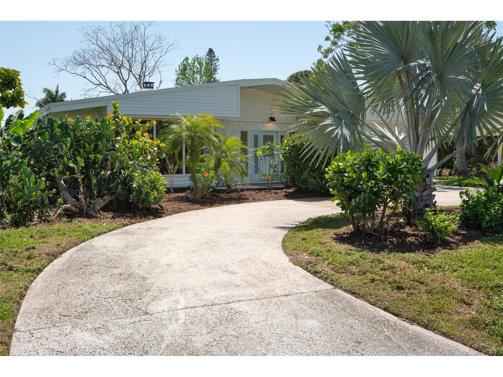 2660 Fairway Avenue S Saint Petersburg FL 33712 TB8493759 image3