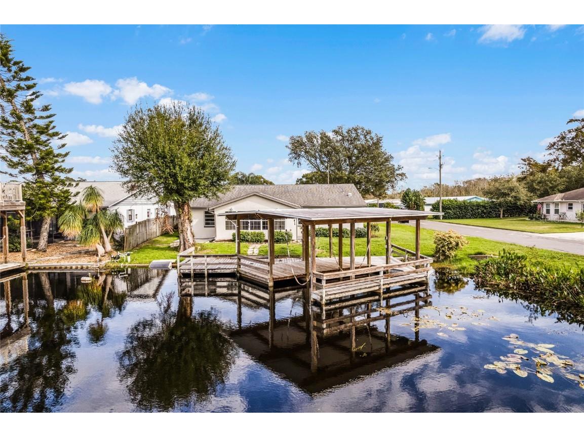 26603 W Cove Drive Tavares FL 32778 - LAKE HARRIS CHAIN OF LAKES O6258638 image1