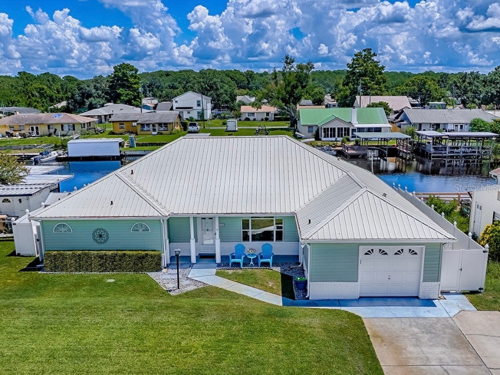 26608 E Cove Drive Tavares FL 32778 - LAKE HARRIS G5100712 image1