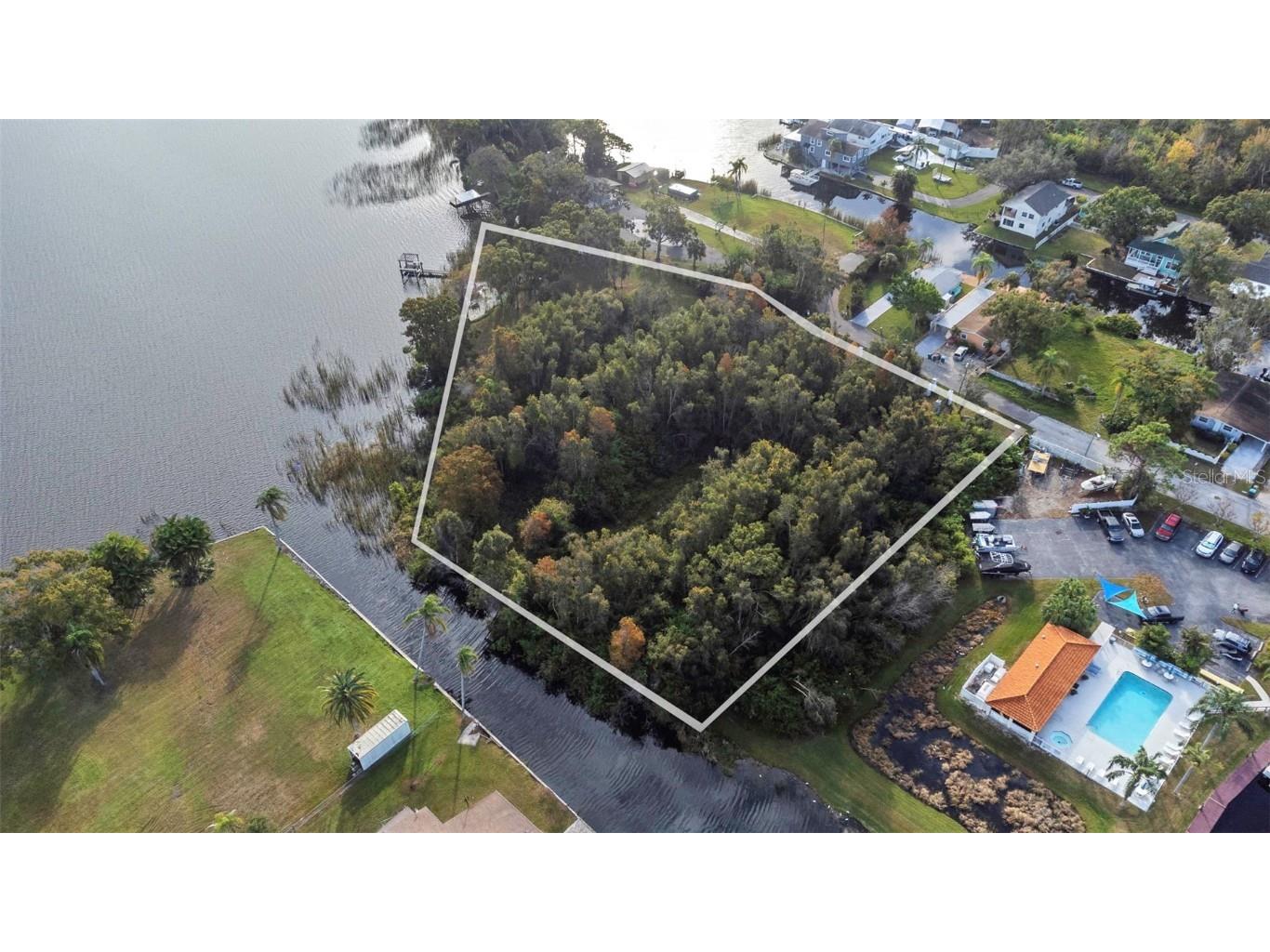 2661 Cyprus Drive Palm Harbor FL 34684 TB8458877 image40