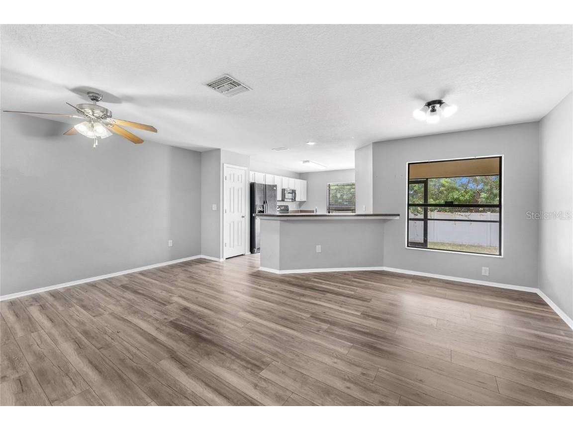 2661 Oleander Lakes Drive Brandon FL 33511 TB8443774 image5