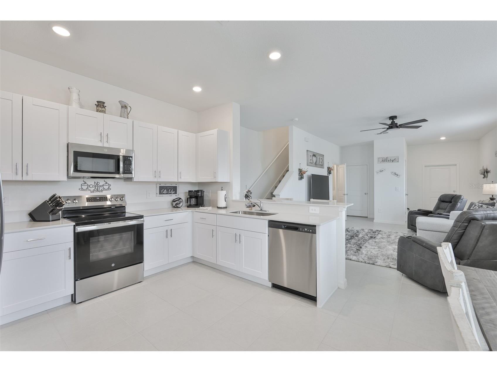 2661 Sunray Venus Way Ruskin FL 33570 TB8486211 image11