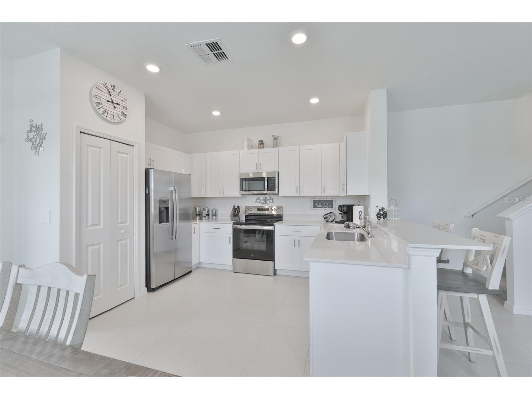 2661 Sunray Venus Way Ruskin FL 33570 TB8486211 image7