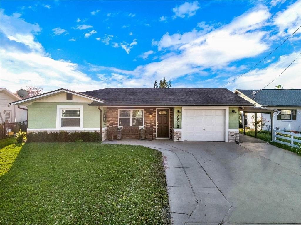 26613 Cayman Drive Tavares FL 32778 - LAKE HARRIS - CHAIN OF LAKES O6179808 image1