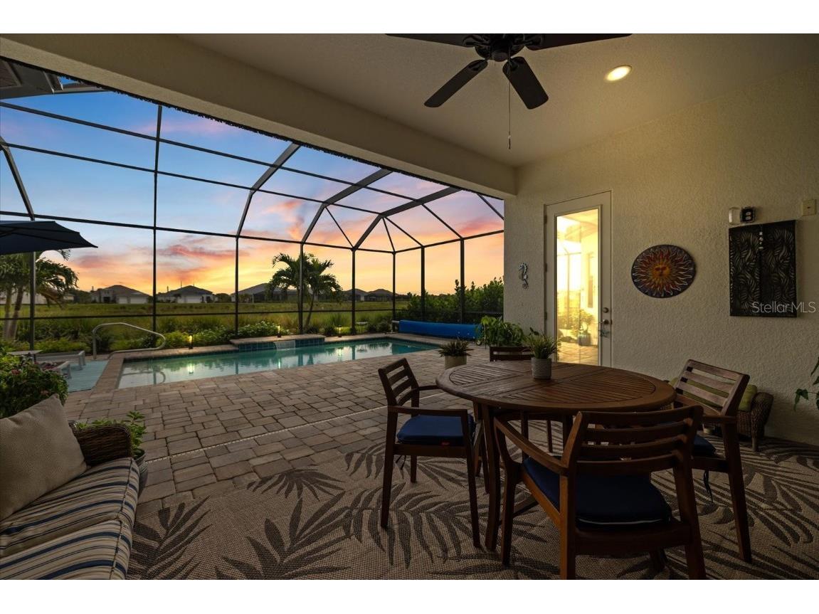 26616 Irwin Drive Englewood FL 34223 A4665739 image3