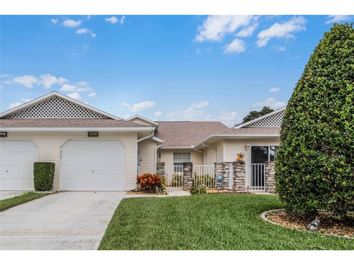 26627 Racquet Circle Leesburg FL 34748 - COMMUNITY PONDS AND LAKES G5070813 image1