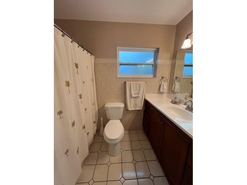 2666 Woodgate Lane #D-1 Sarasota FL 34231 A4592990 image14