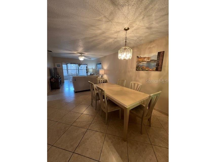 2666 Woodgate Lane #D-1 Sarasota FL 34231 A4592990 image4