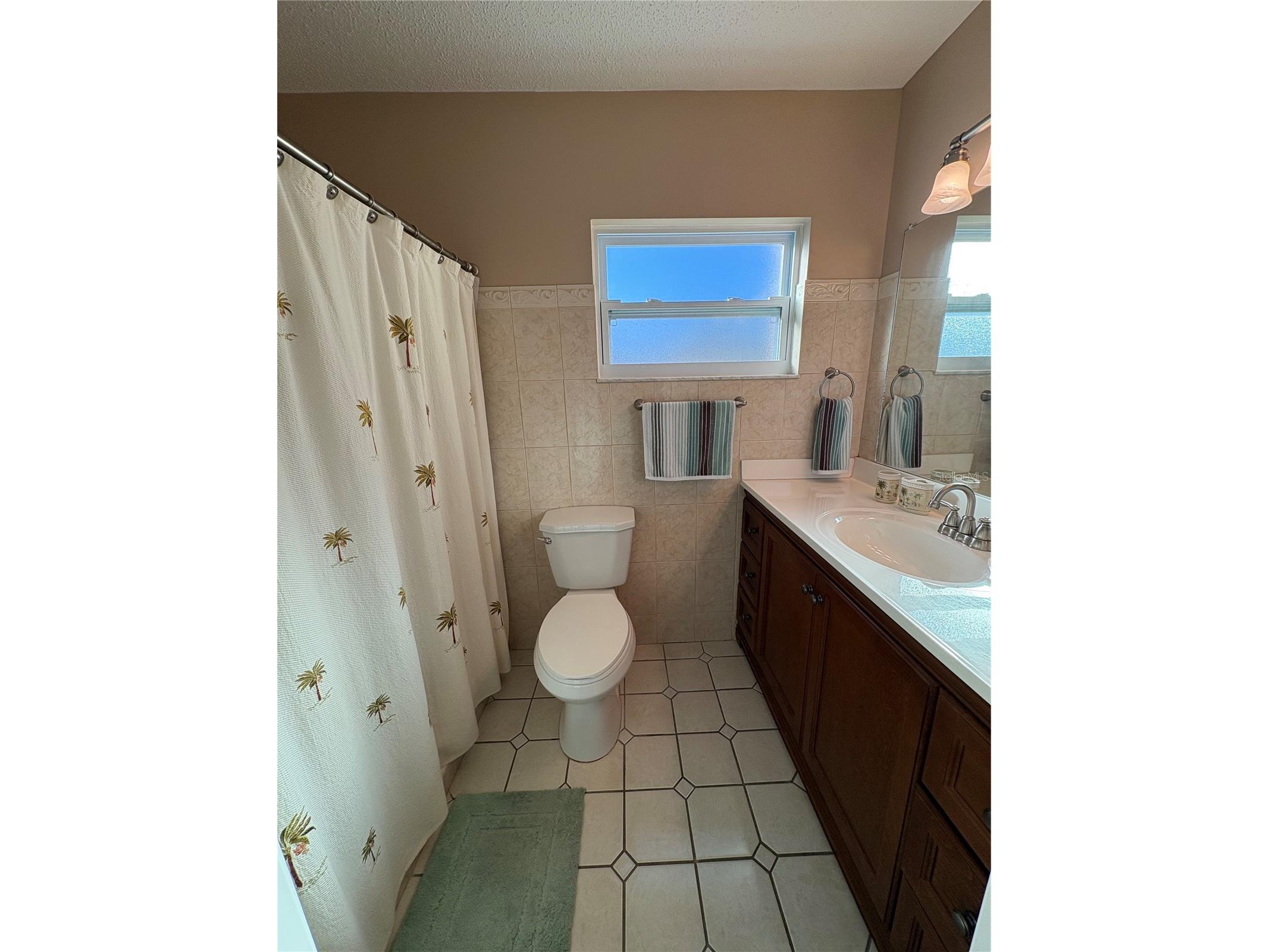 2666 Woodgate Lane #D-1 Sarasota FL 34231 A4592990 image11