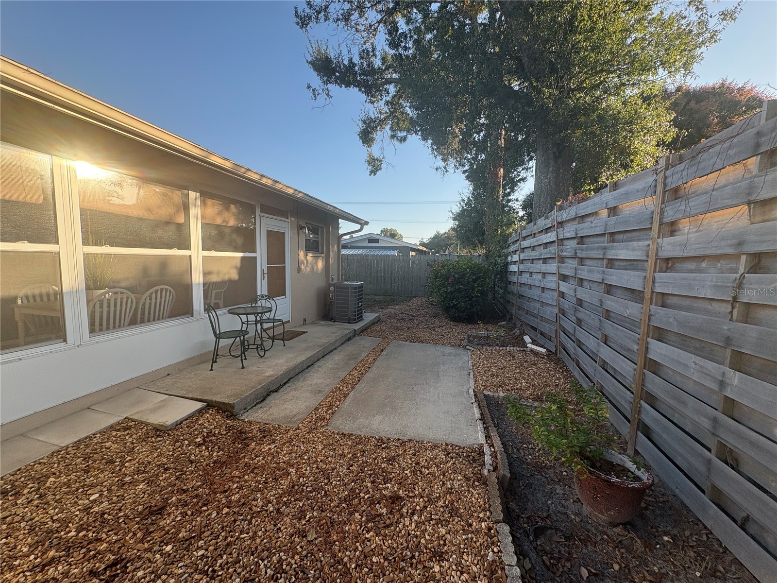 2666 Woodgate Lane #D-1 Sarasota FL 34231 A4592990 image18