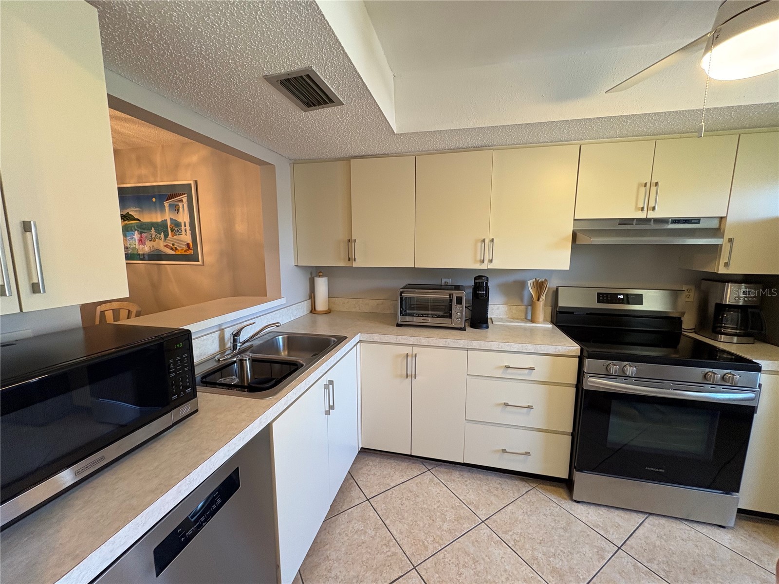 2666 Woodgate Lane #D-1 Sarasota FL 34231 A4592990 image2