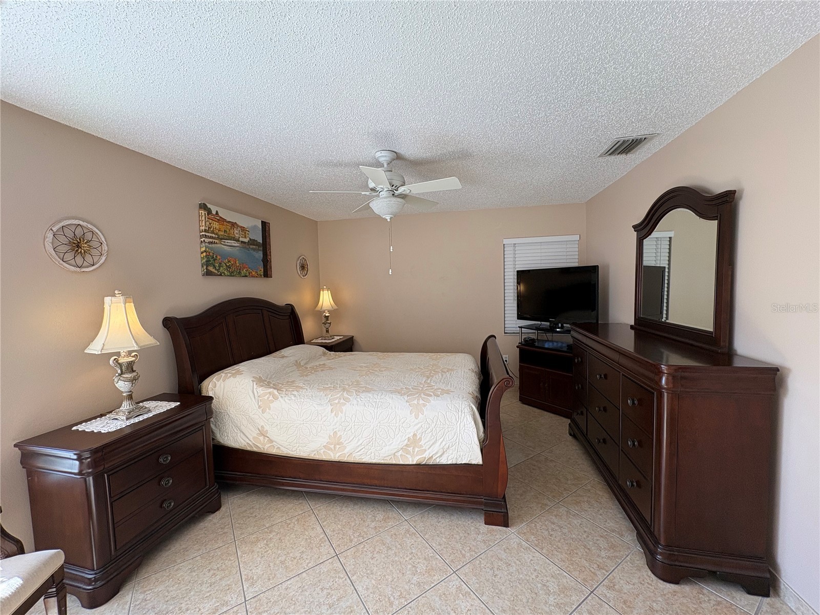 2666 Woodgate Lane #D-1 Sarasota FL 34231 A4592990 image9