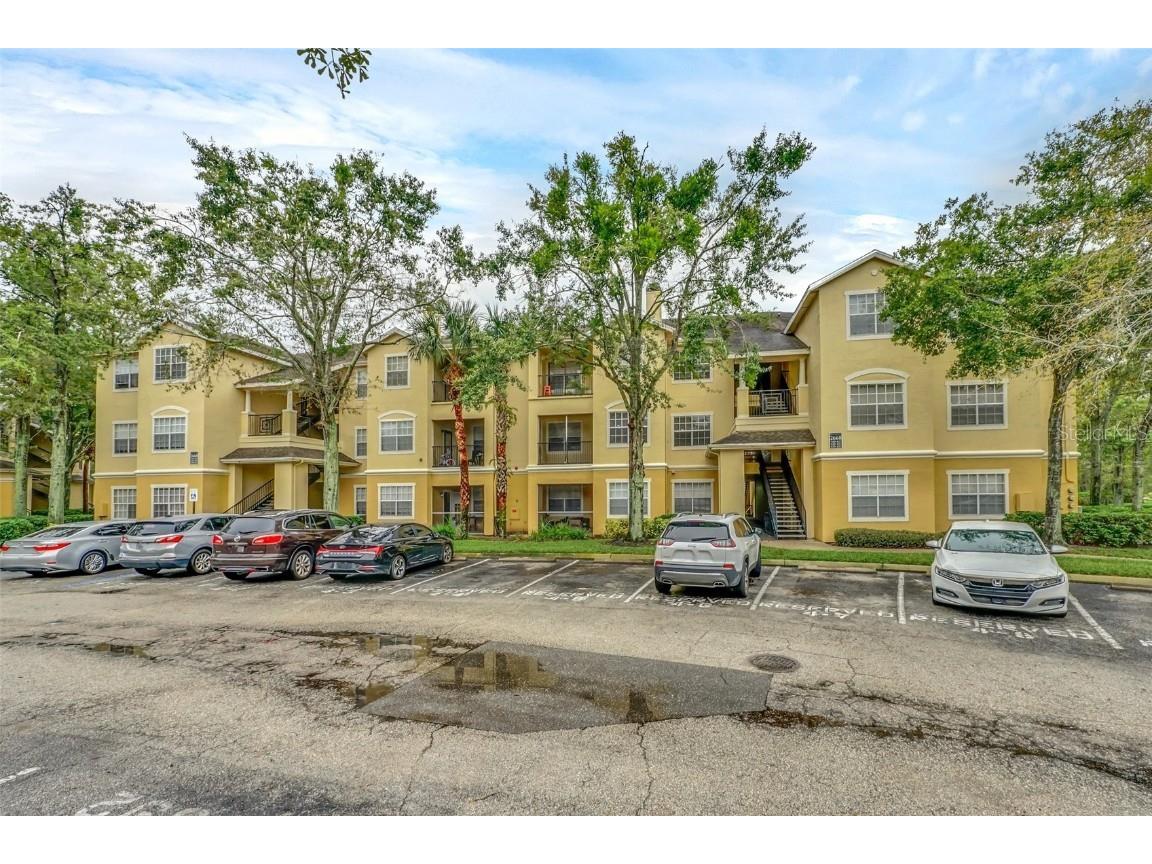 2668 Robert Trent Jones Drive #437 Orlando FL 32835 O6158011 image1