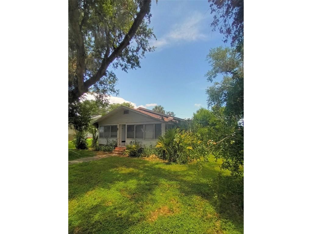267 E Cherry Street Groveland FL 34736 TB8408260 image1