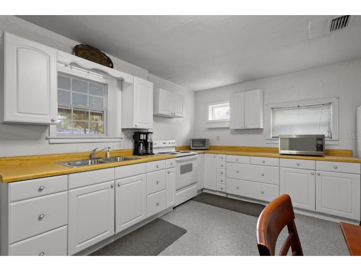 2670 SE 68th Street Gulf Hammock FL 32639 W7881131 image17