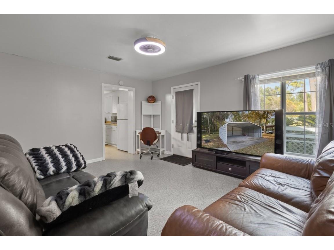 2670 SE 68th Street Gulf Hammock FL 32639 W7881131 image6