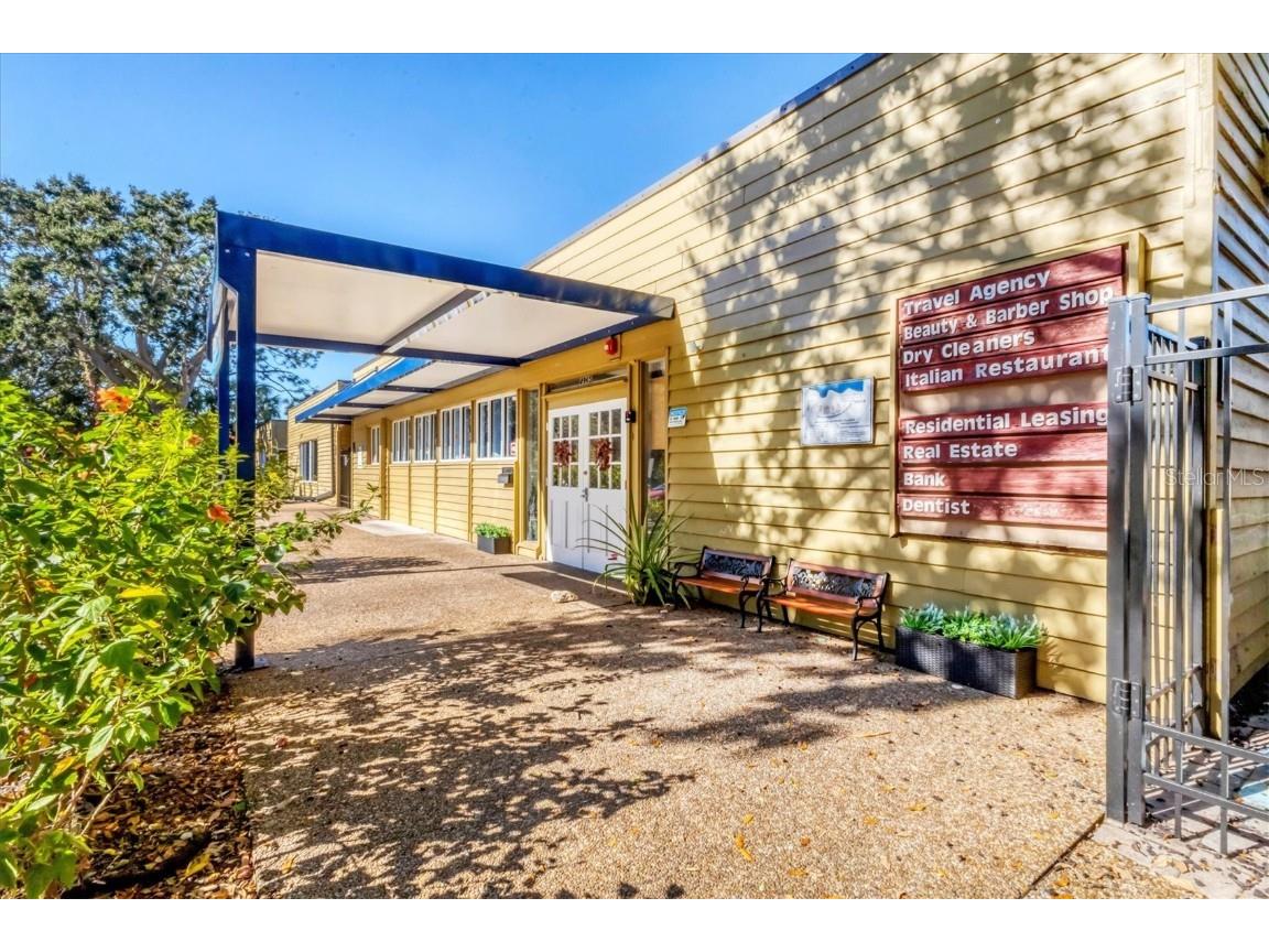 2671 Greenbelt Yard #N2 Sarasota FL 34235 A4666727 image36