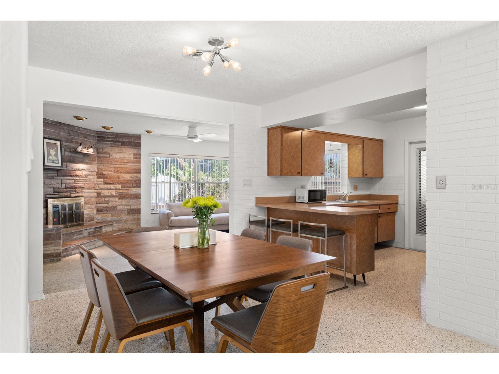 2671 W Bay Isle Drive SE Saint Petersburg FL 33705 TB8502184 image14