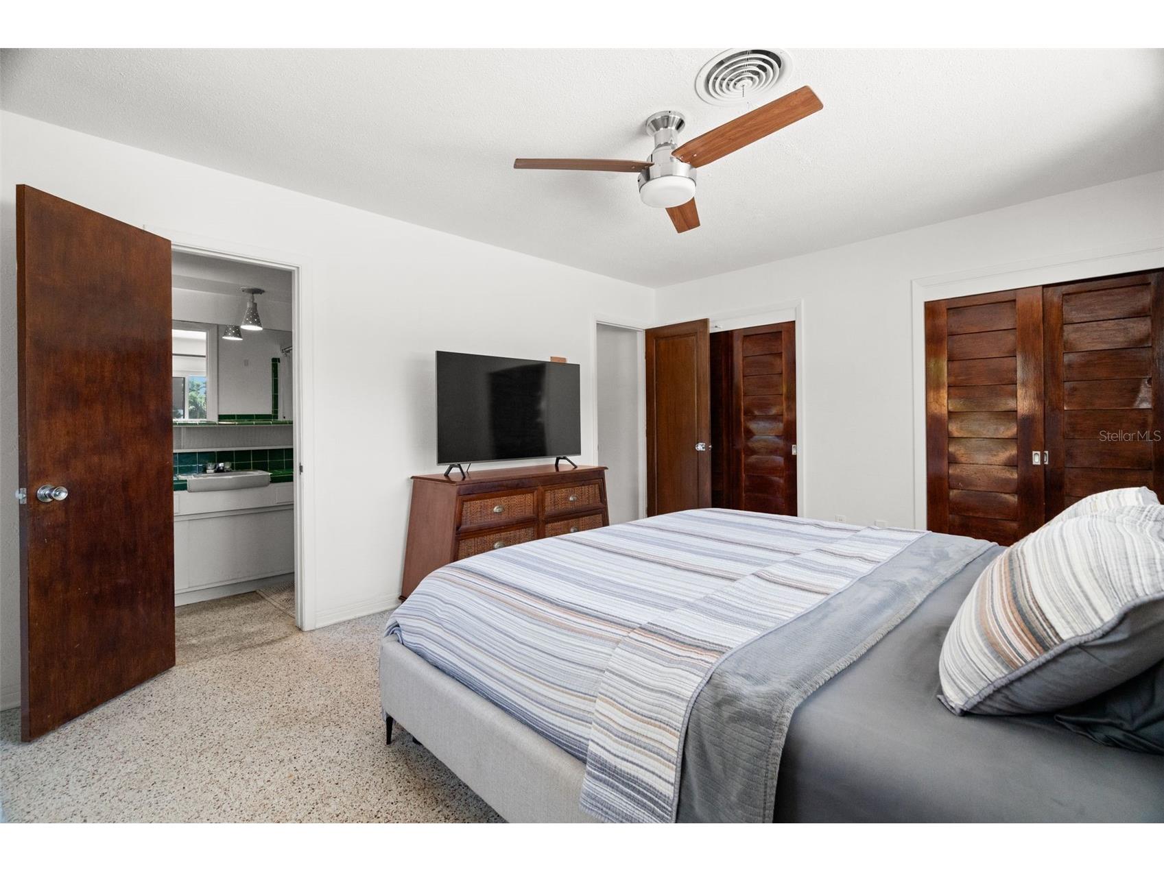 2671 W Bay Isle Drive SE Saint Petersburg FL 33705 TB8502184 image22