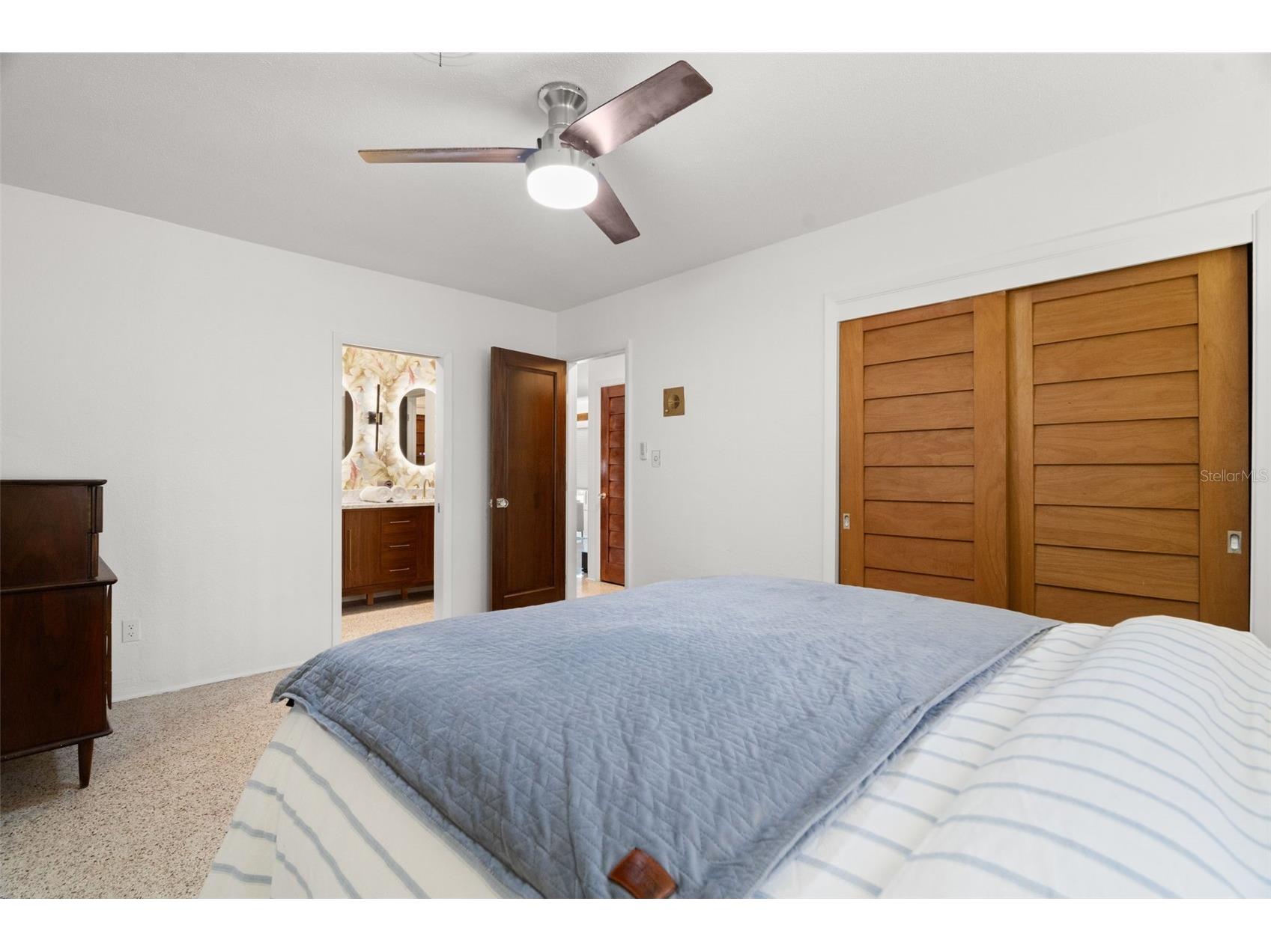 2671 W Bay Isle Drive SE Saint Petersburg FL 33705 TB8502184 image25