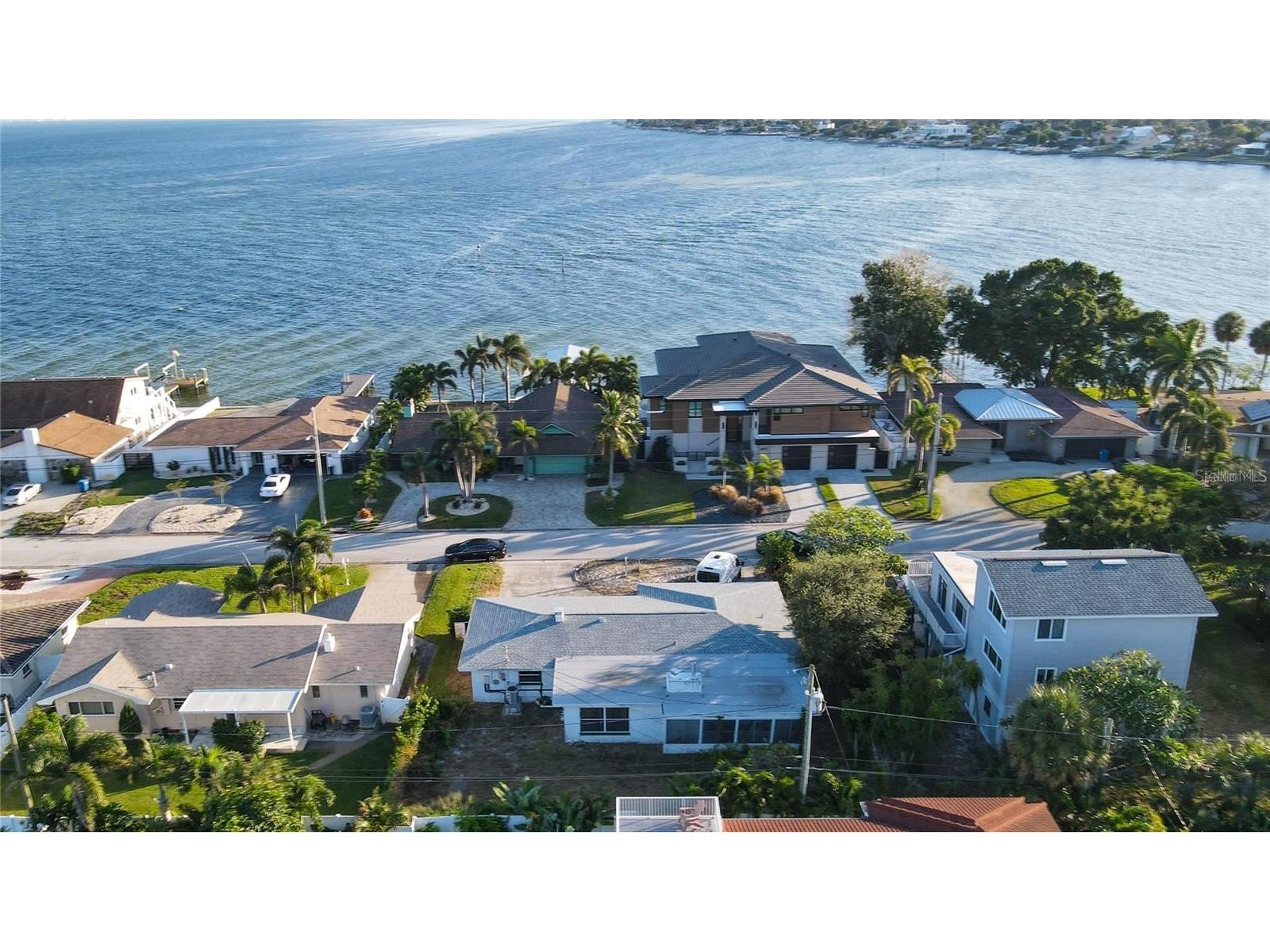 2671 W Bay Isle Drive SE Saint Petersburg FL 33705 TB8502184 image34