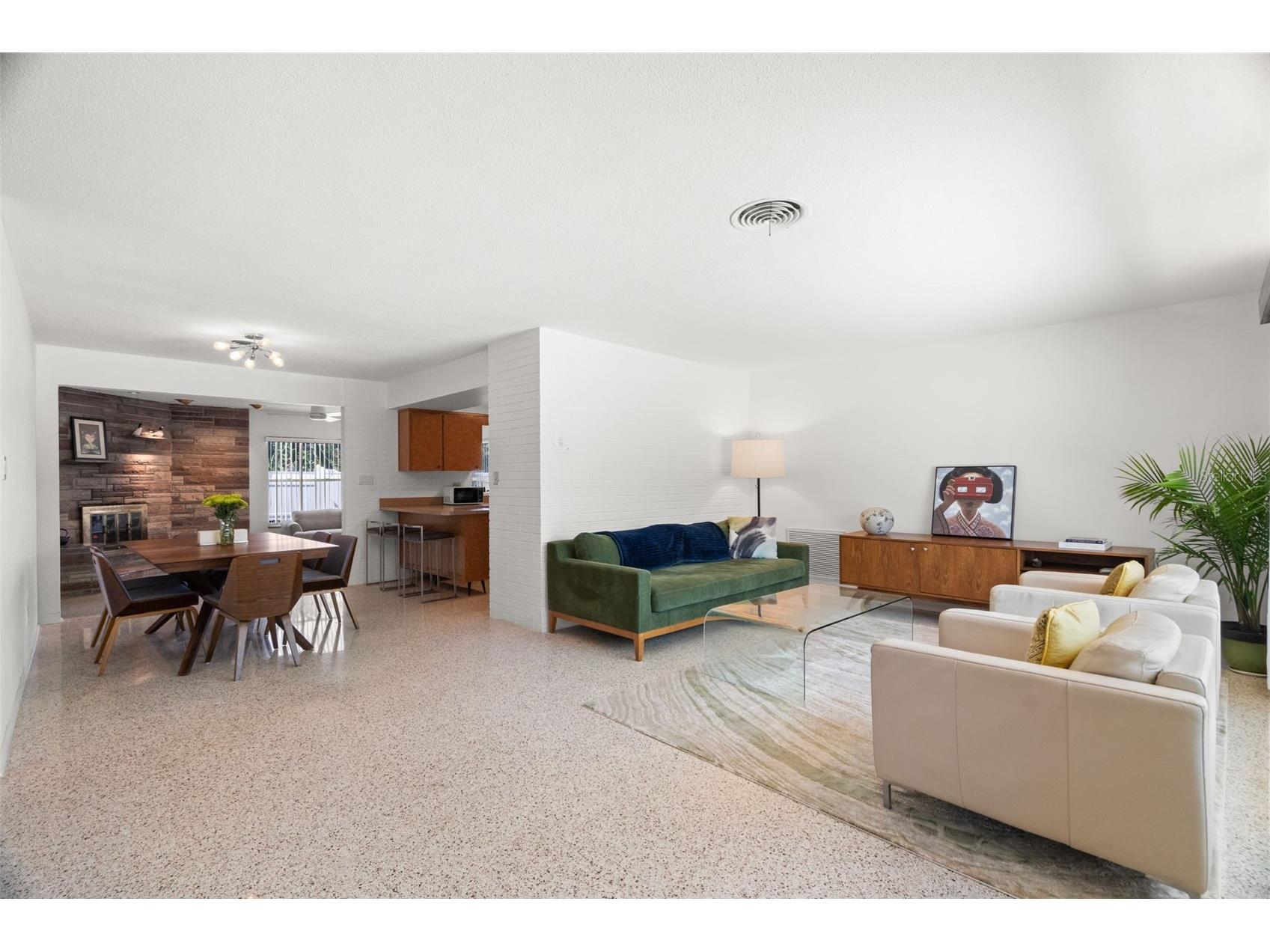 2671 W Bay Isle Drive SE Saint Petersburg FL 33705 TB8502184 image7