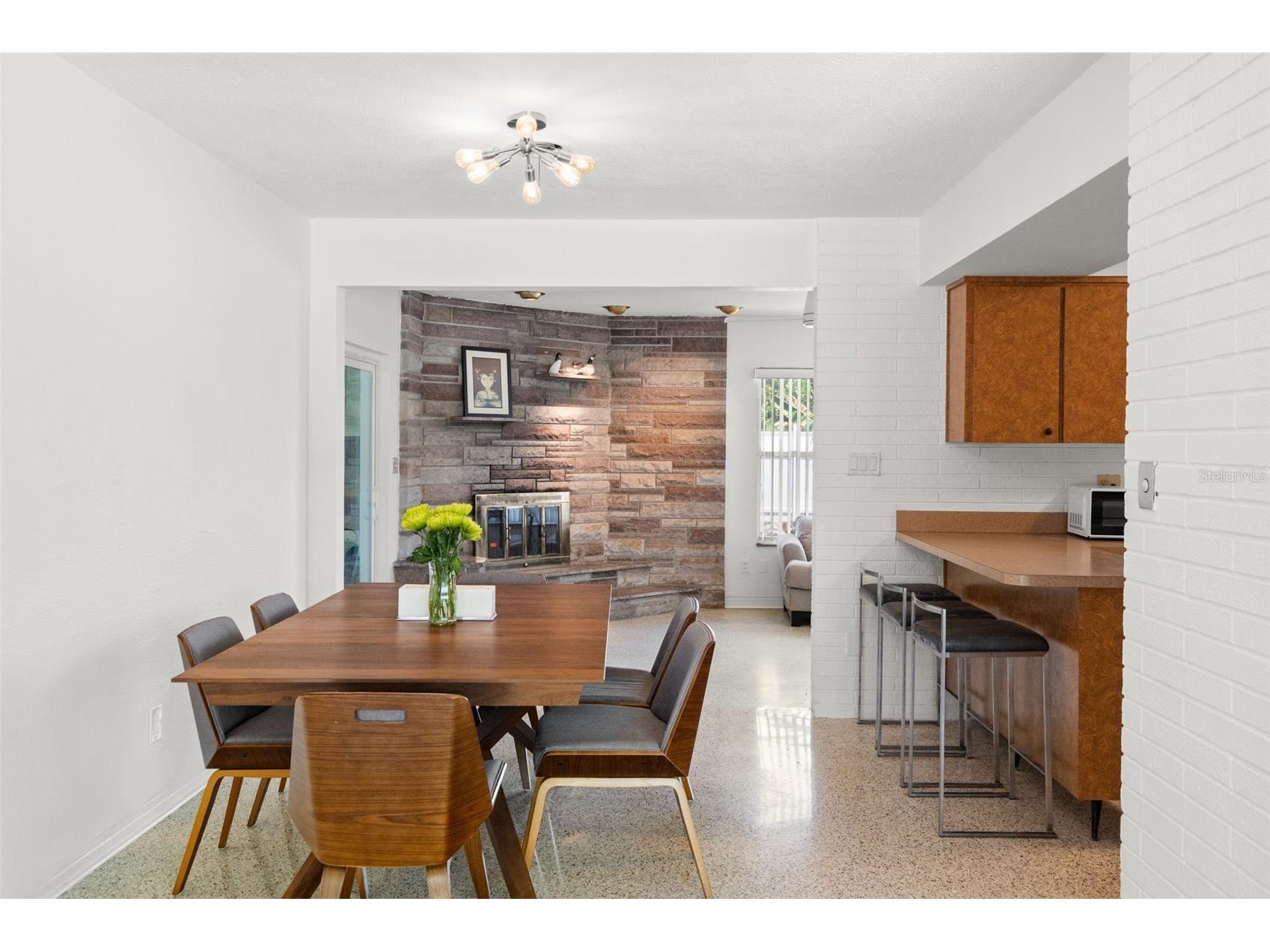 2671 W Bay Isle Drive SE Saint Petersburg FL 33705 TB8502184 image8