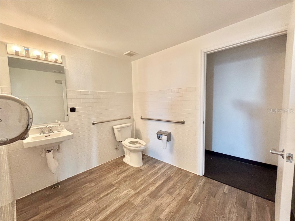 2672-2686 Tamiami Trail #6B7B Port Charlotte FL 33952 D6143597 image22