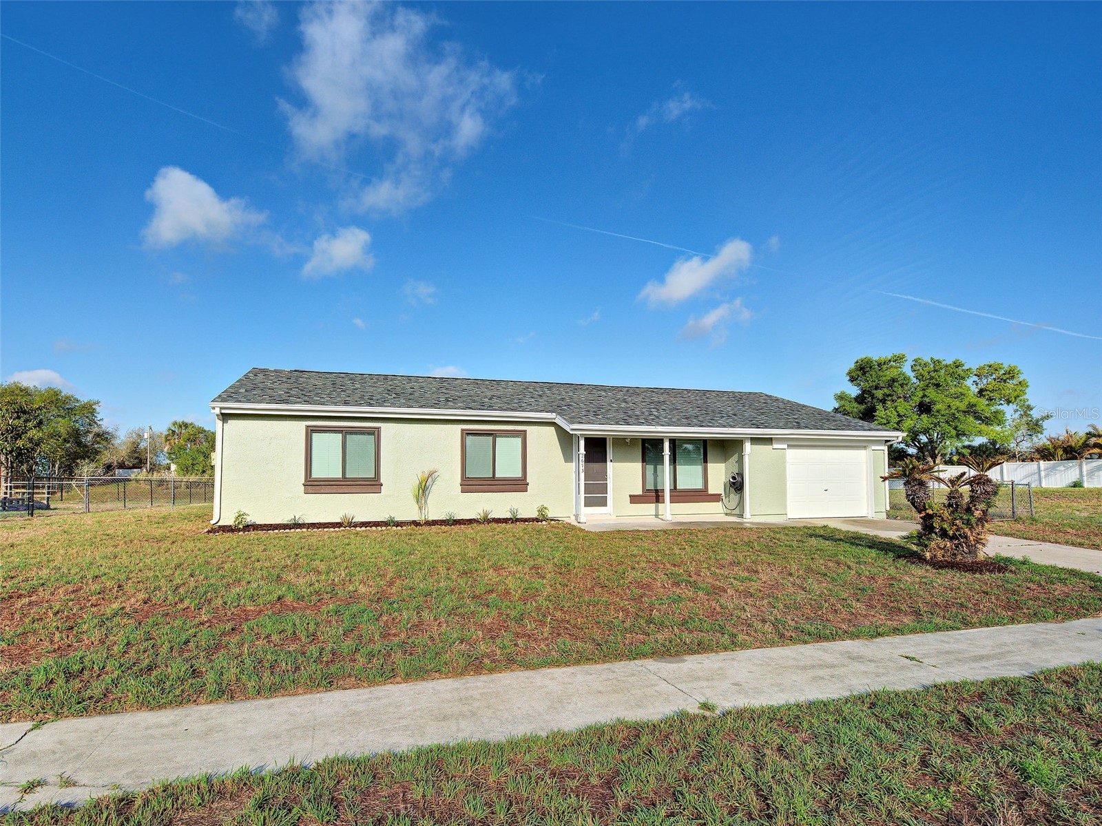 2673 Greendale Road North Port FL 34287 A4686770 image1