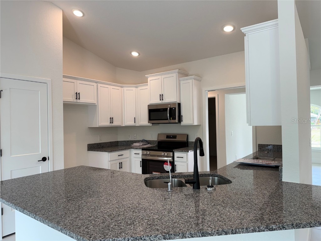 2673 Mayflower Terrace North Port FL 34286 A4663975 image4