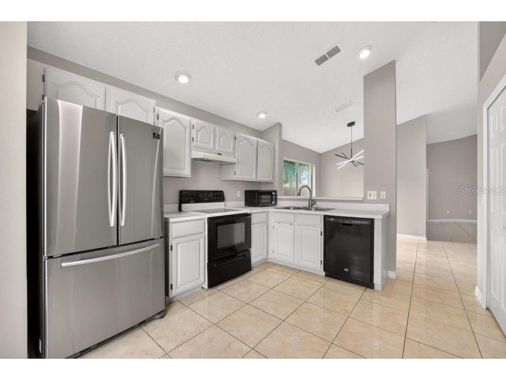2674 Newbolt Drive Orlando FL 32817 O6416094 image2