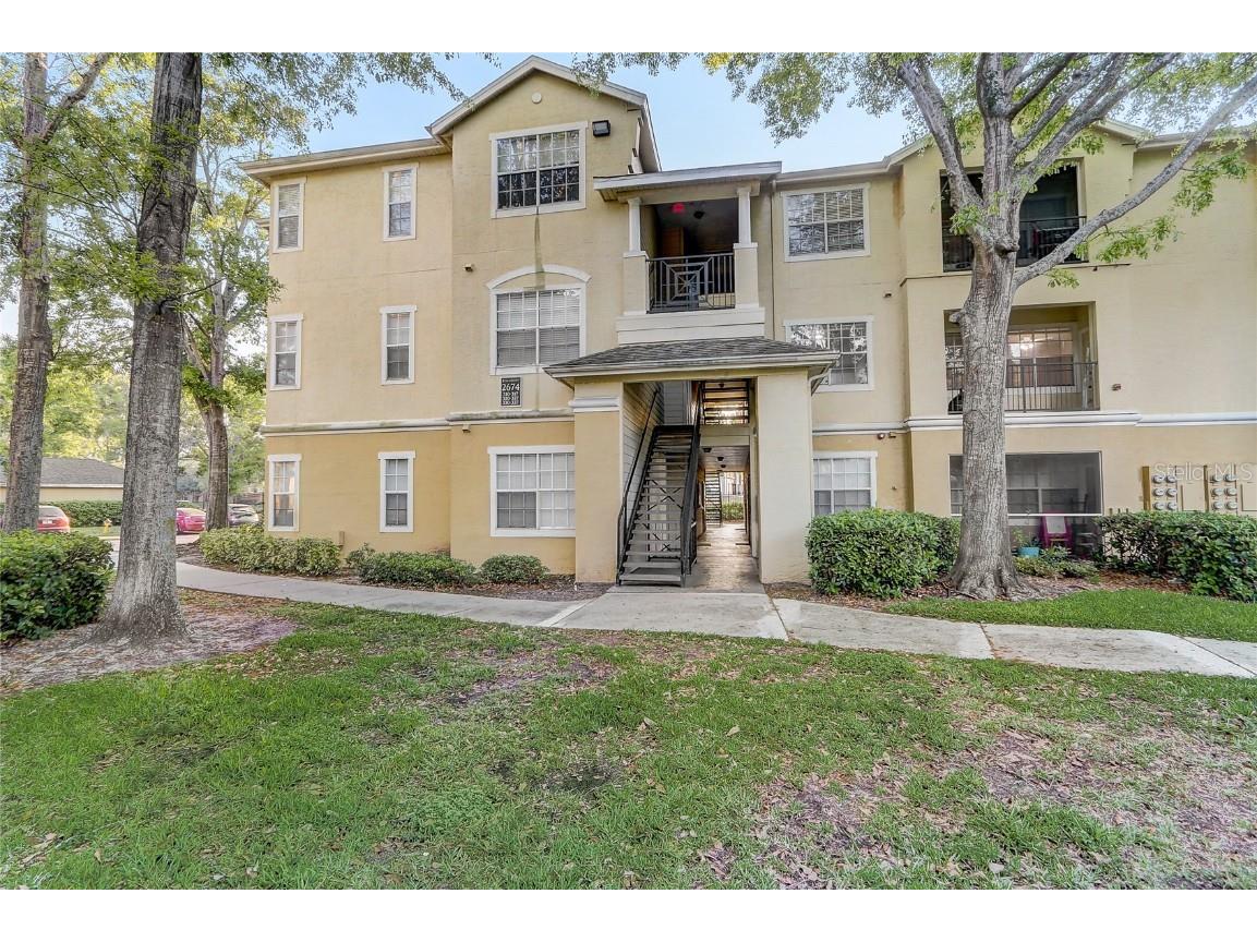 2674 Robert Trent Jones Drive #322 Orlando FL 32835 O6189615 image1