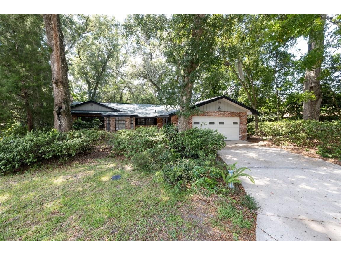 2674 Spring Court Deland FL 32720 V4938067 image1