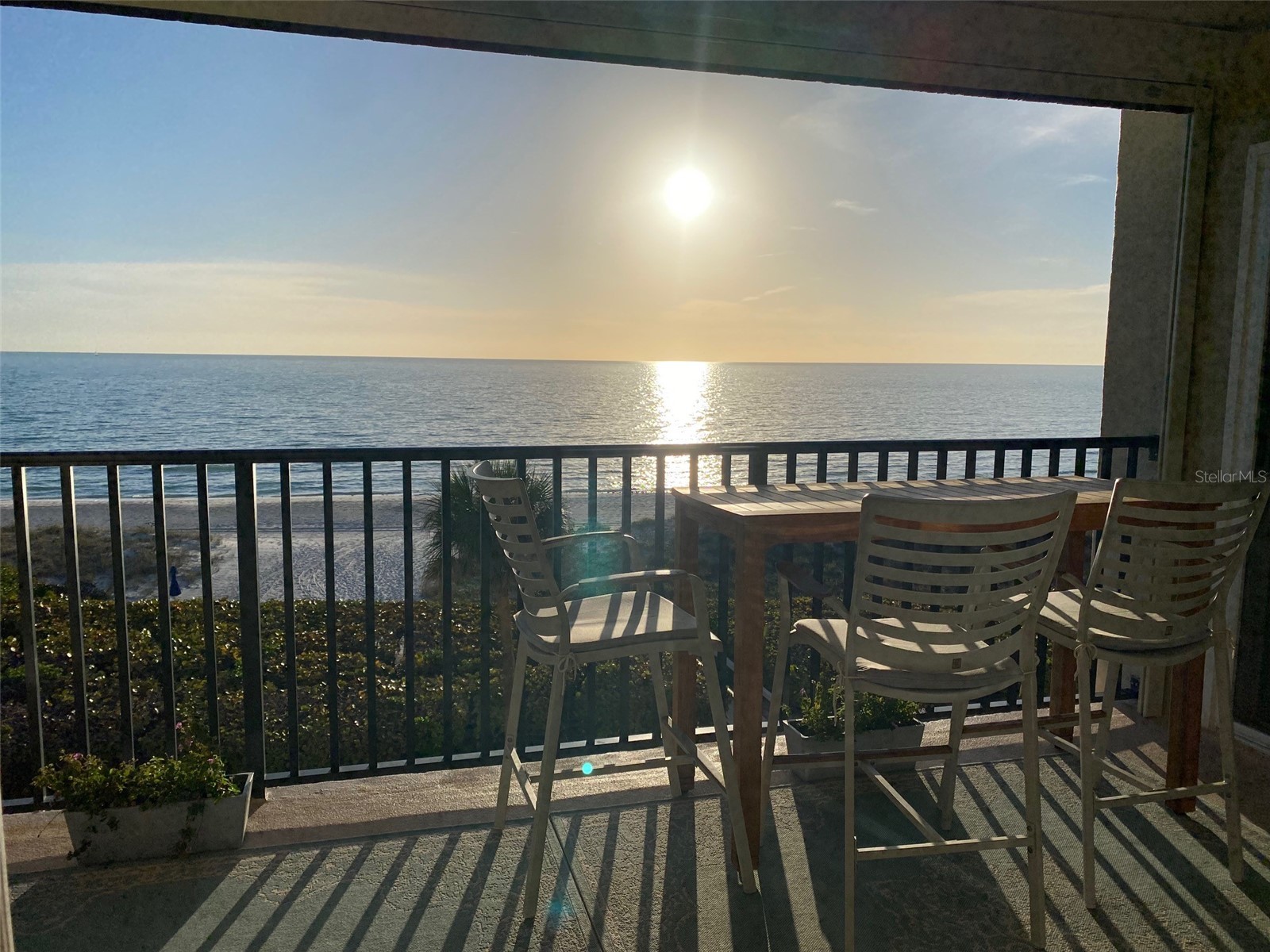 2675 Gulf Of Mexico Drive #302 Longboat Key FL 34228 A4678270 image1