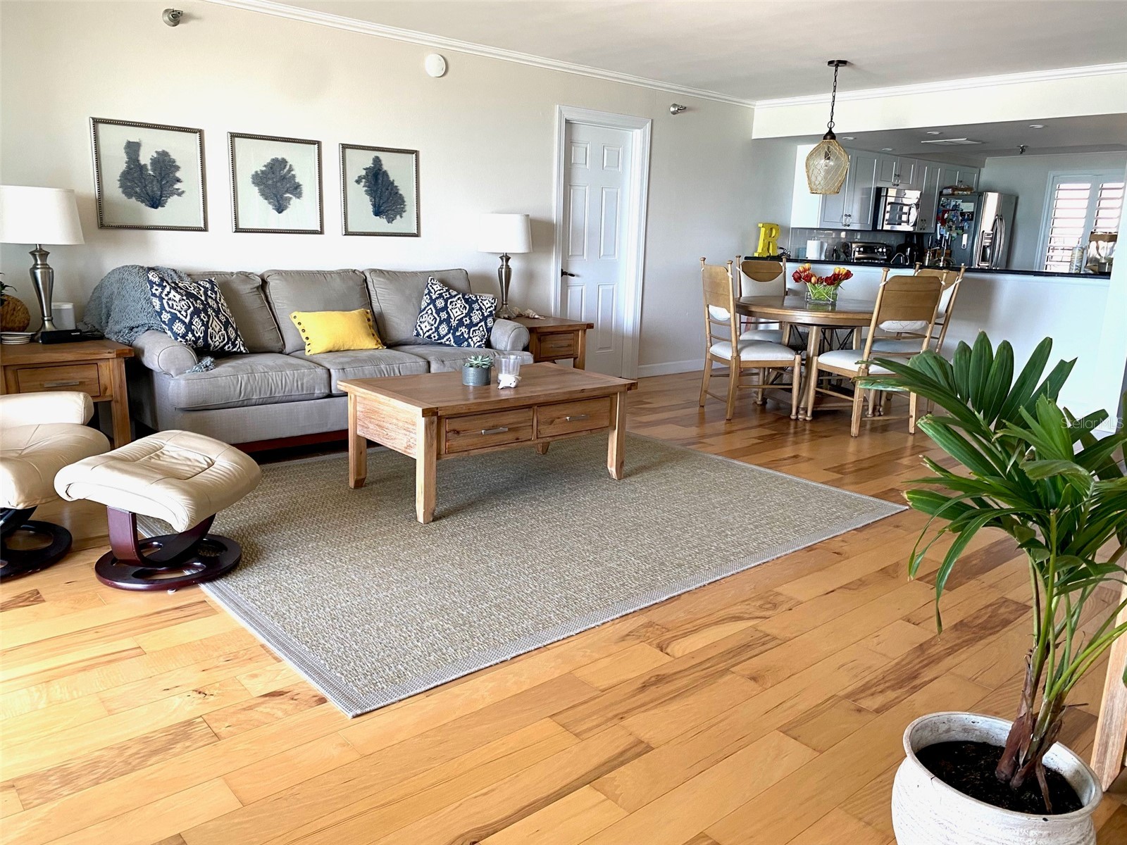 2675 Gulf Of Mexico Drive #302 Longboat Key FL 34228 A4678270 image4