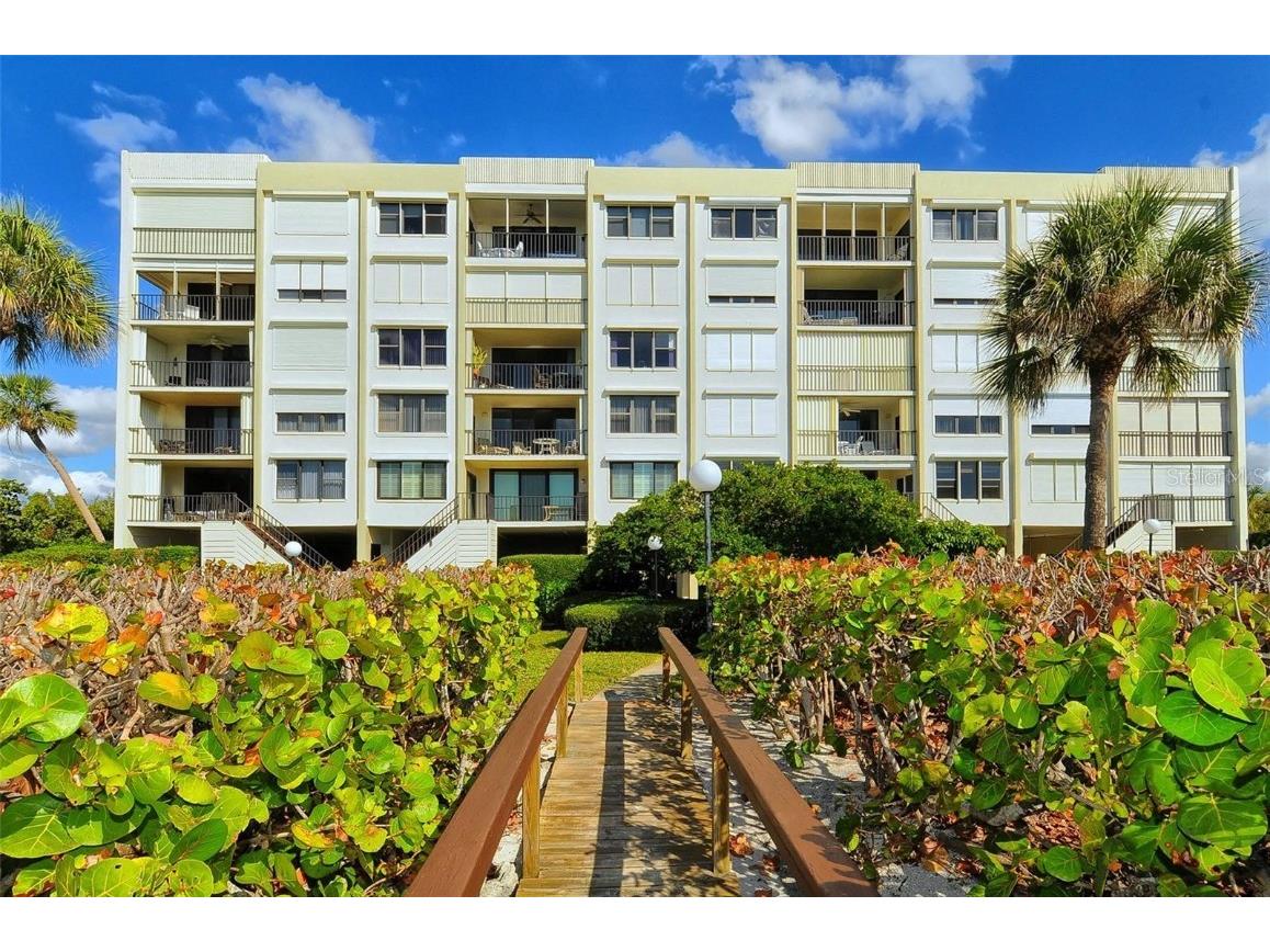 2675 Gulf Of Mexico Drive #404 Longboat Key FL 34228 - GULF OF MEXICO A4652383 image1