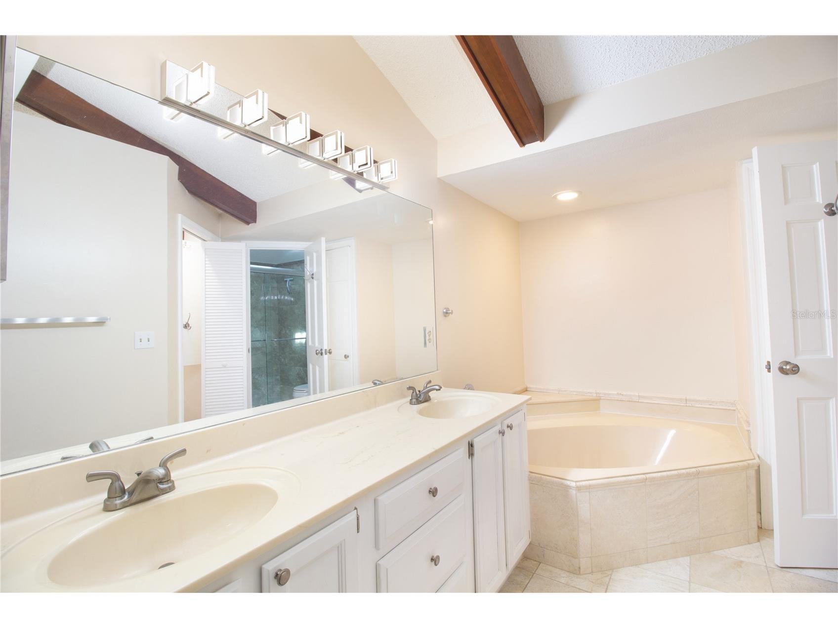 2675 Sequoia Terrace Palm Harbor FL 34683 TB8504736 image18