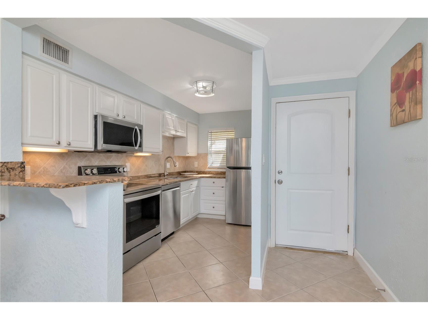 2675 St Josephs Drive E #B Dunedin FL 34698 TB8478353 image9