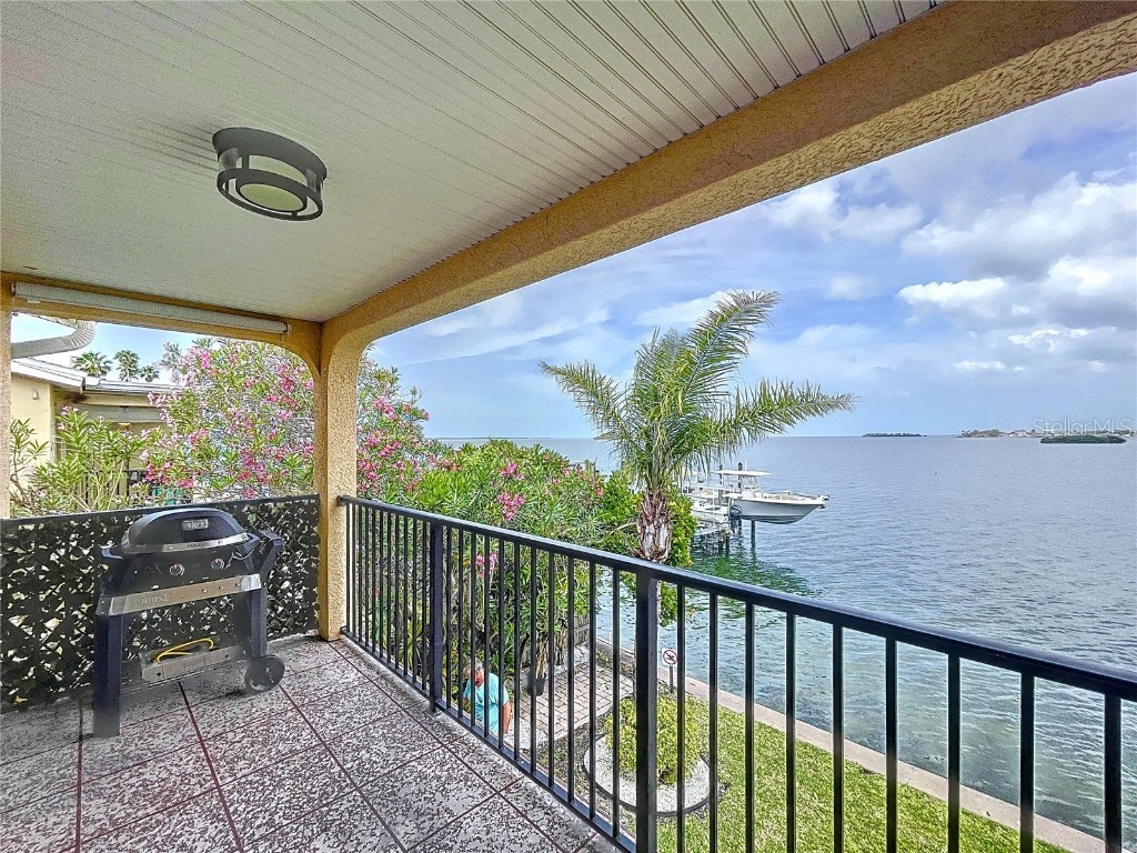 2675 St Josephs Drive E #C Dunedin FL 34698 TB8375355 image1