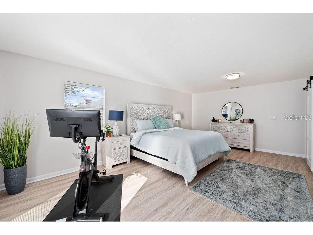 2676 Martin Street Sarasota FL 34237 A4693424 image21