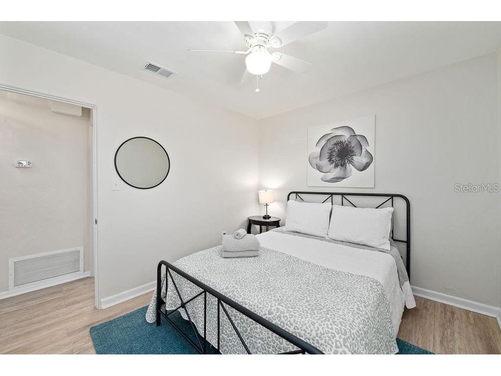 2676 Martin Street Sarasota FL 34237 A4693424 image31