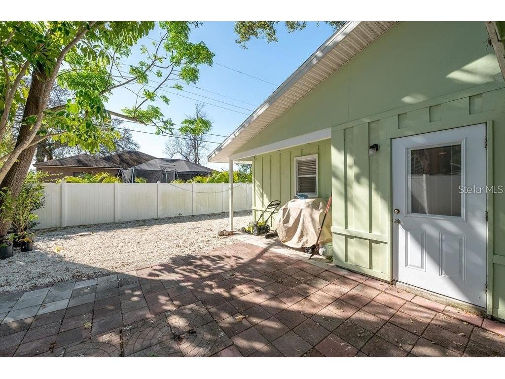 2676 Martin Street Sarasota FL 34237 A4693424 image34