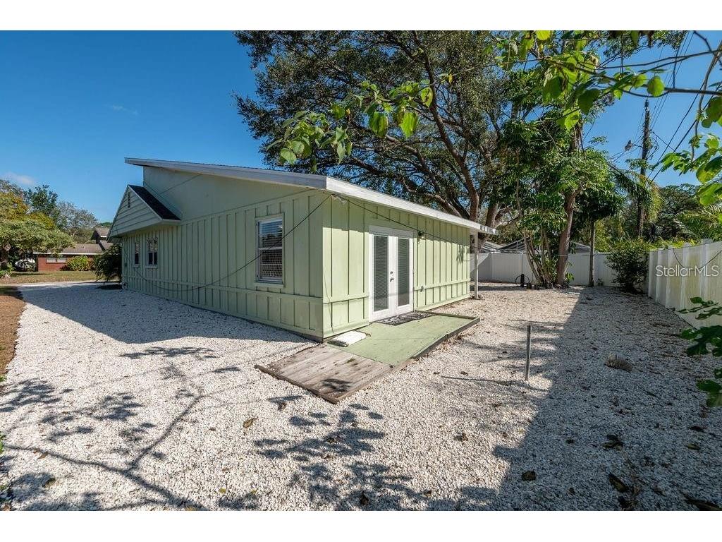 2676 Martin Street Sarasota FL 34237 A4693424 image38