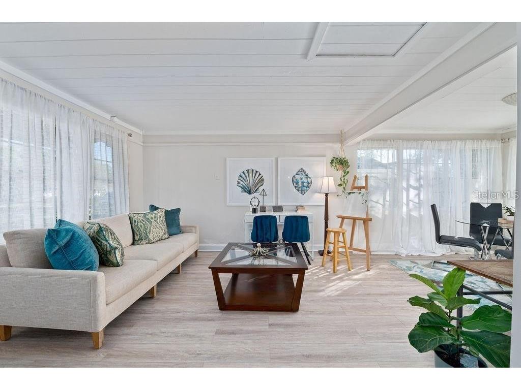 2676 Martin Street Sarasota FL 34237 A4693424 image9