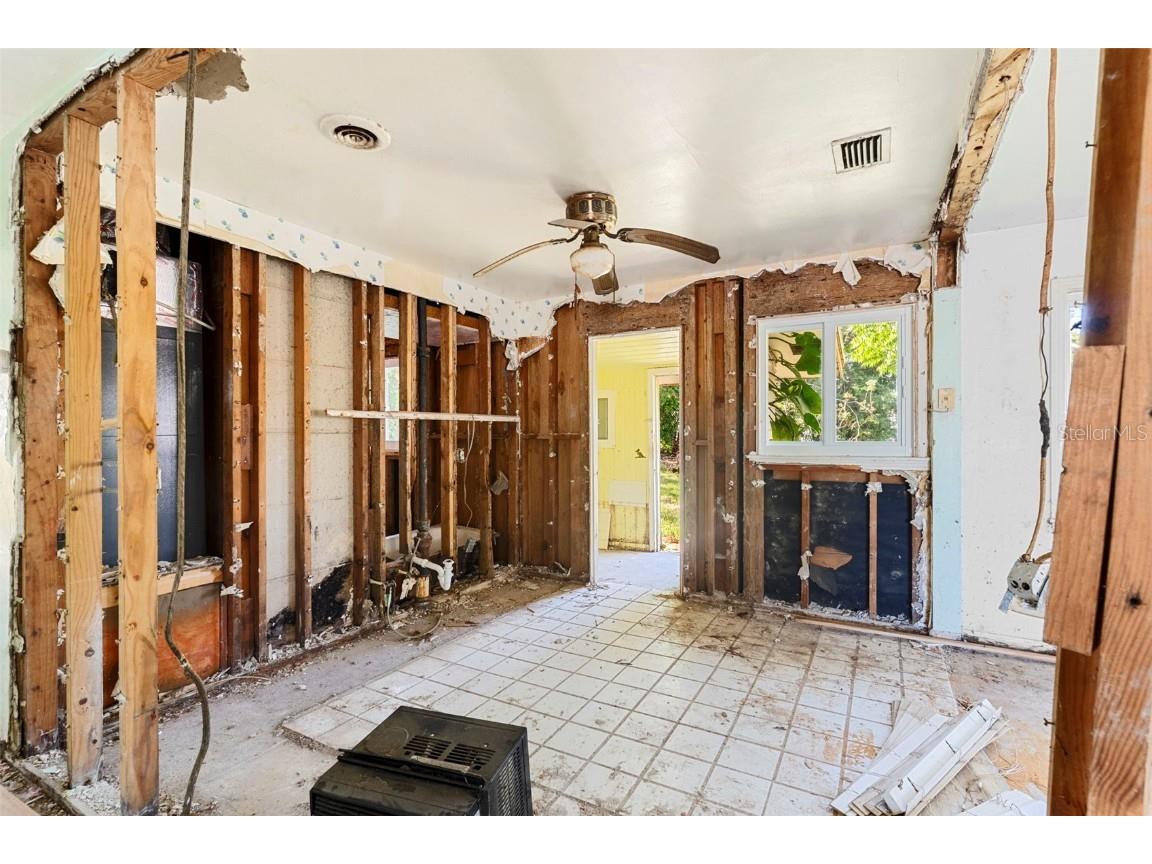 2677 Martin Street Sarasota FL 34237 C7507945 image11