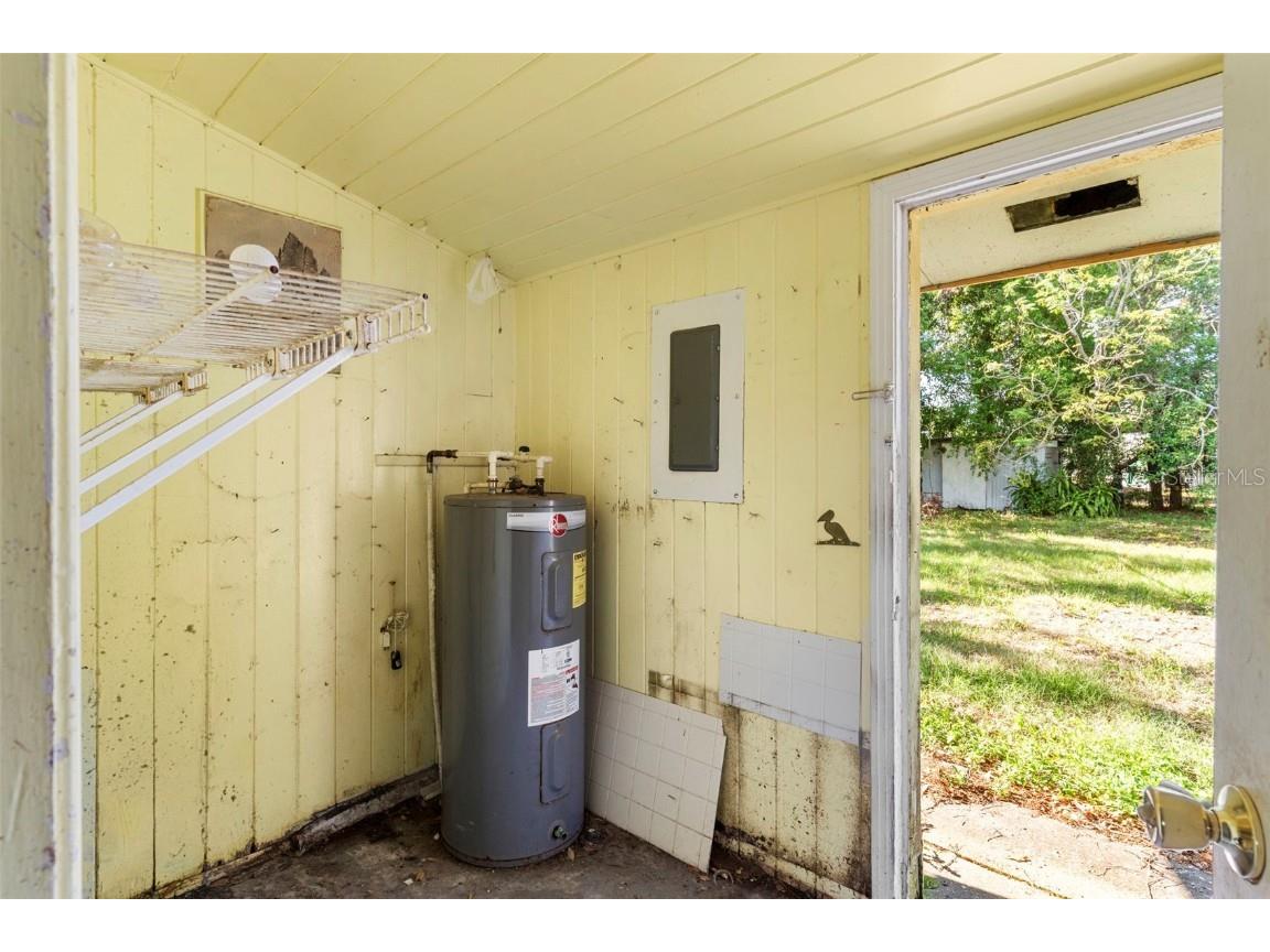 2677 Martin Street Sarasota FL 34237 C7507945 image28