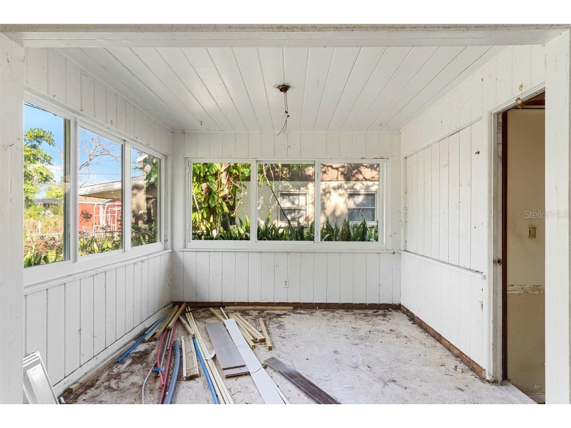 2677 Martin Street Sarasota FL 34237 C7507945 image9