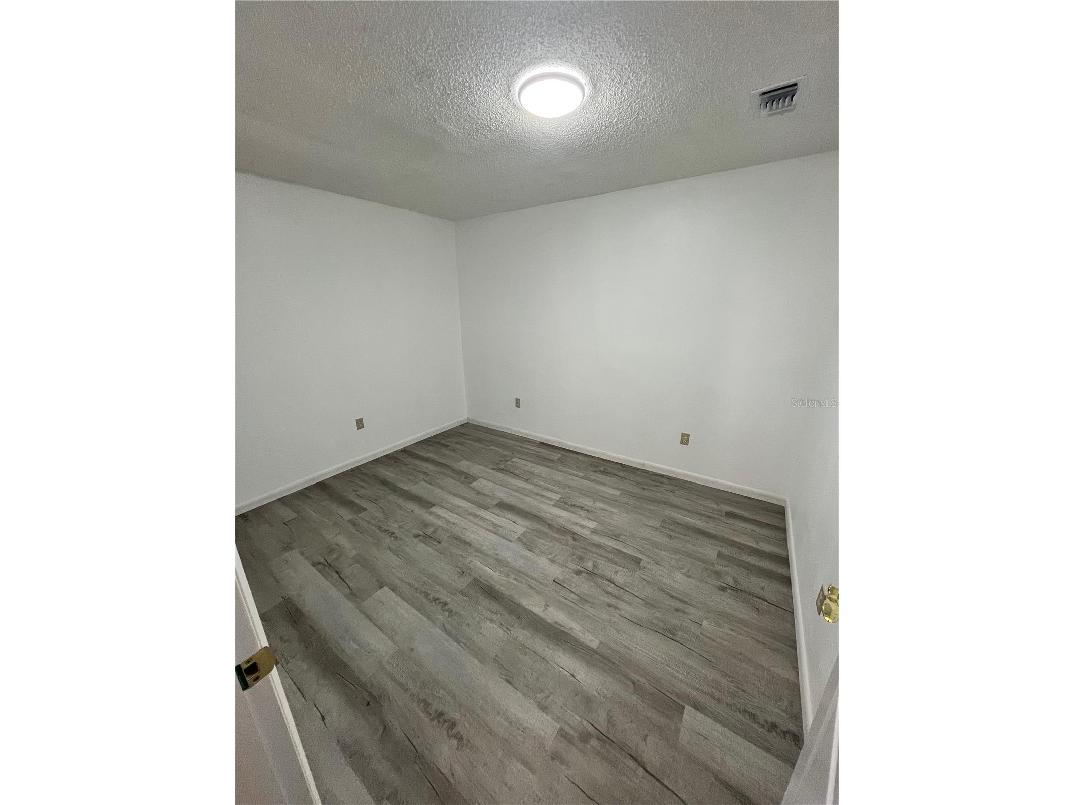 2678 Markham Court Palm Harbor FL 34684 TB8511010 image6